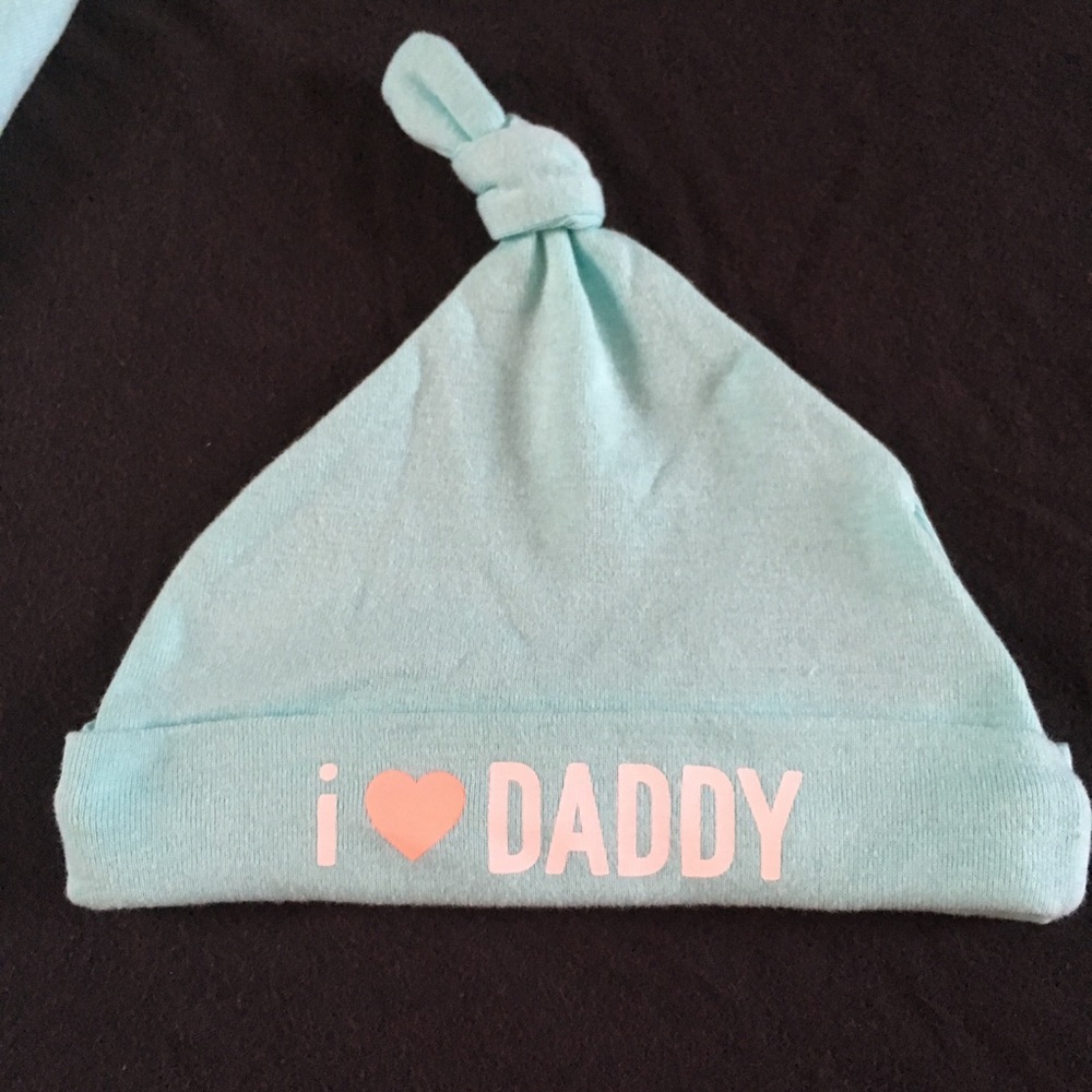 Carter’s Romper/Hat Set - Picture 3 of 3
